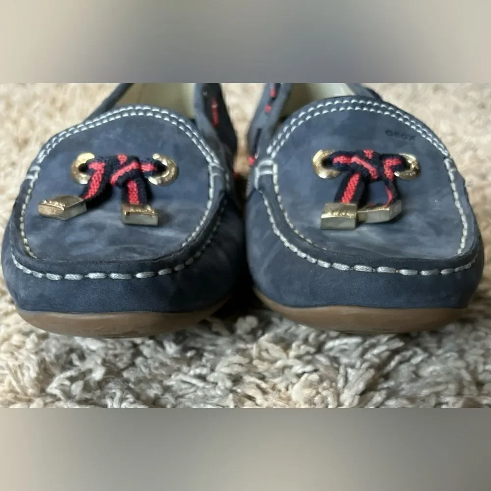 Geox EUC blue/red suede threaded detail loafers/boat shoes Size 41